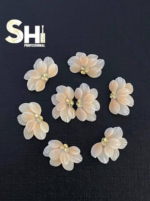 3-D Hawaiian Handcrafted Flowers Shi Professional